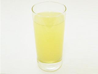 りんごジュース（３０％果汁入り）