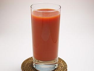 トマトジュース（食塩無添加）+オリーブオイル