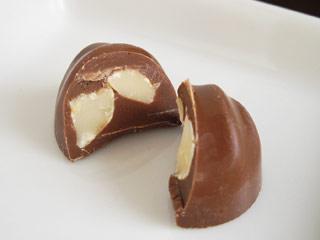 マカダミアナッツチョコレート
