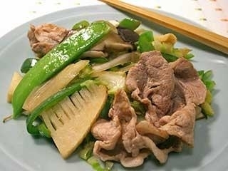 HOTMOT　肉野菜炒め☆